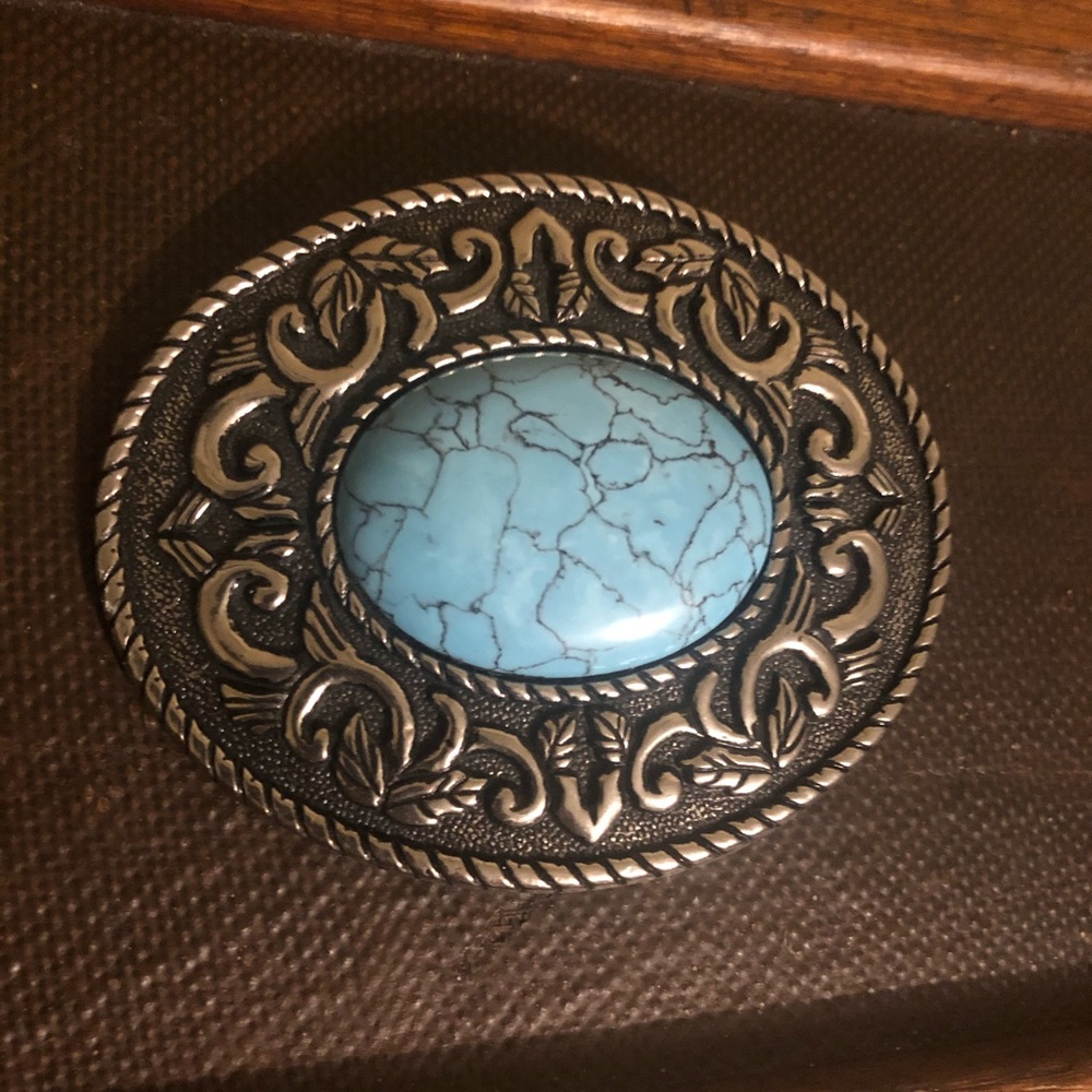 Good looking inlay belt buckle